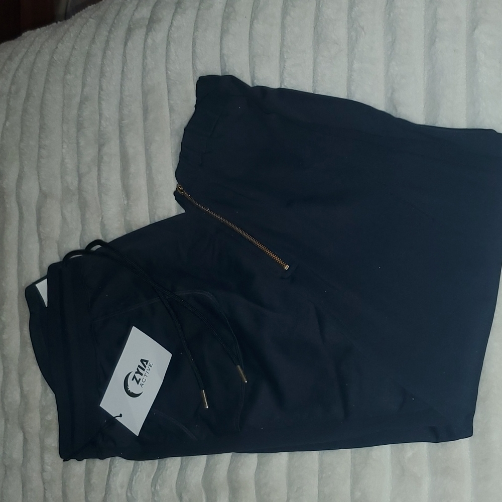 Zyia active pants